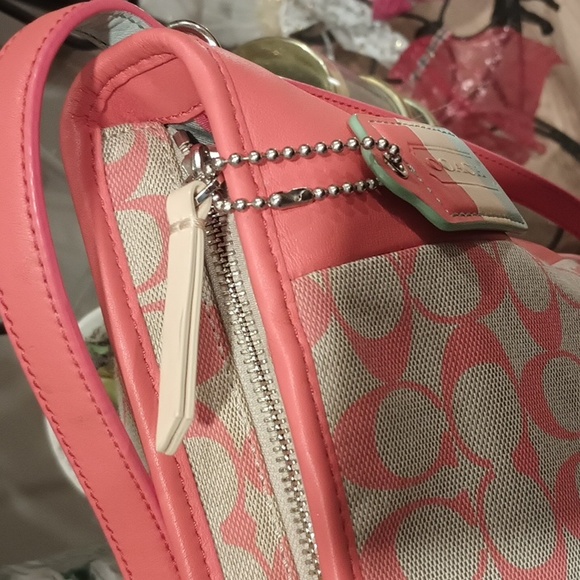 Orange And Tan Coach Bag - Picture 4 of 14